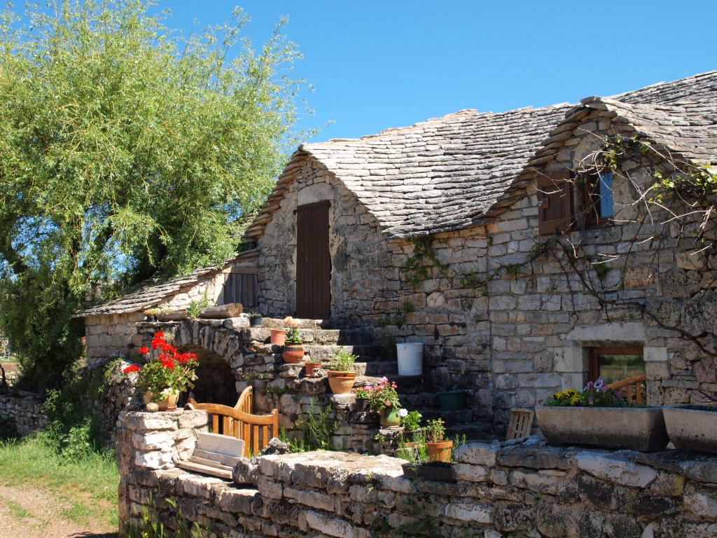 Maison caussenarde typique de Lozère